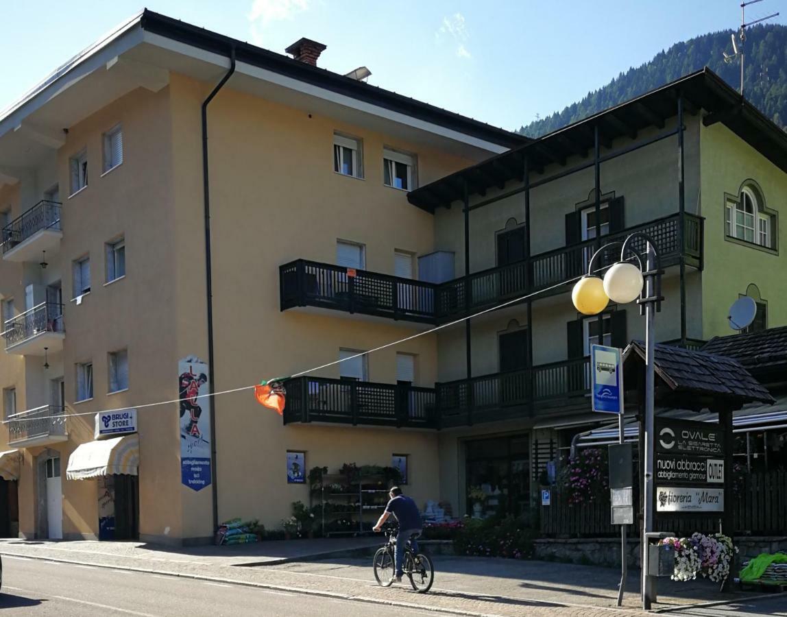 Casa Matteotti Mezzana Trentino Appartement Buitenkant foto